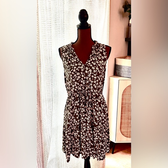 GAP Green Floral Dress - Picture 1 of 4